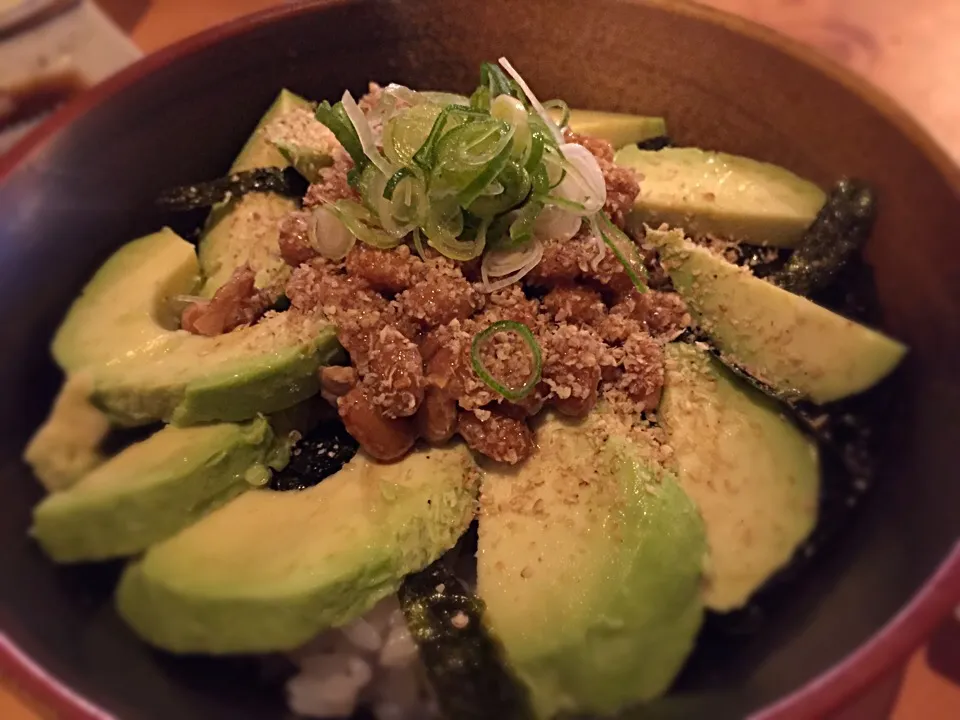 納豆アボカド丼|Fujioka Takafumiさん