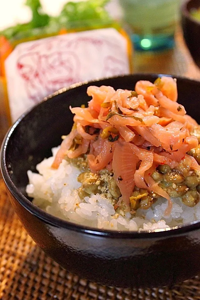 めしどろぼ漬納豆丼|はさん