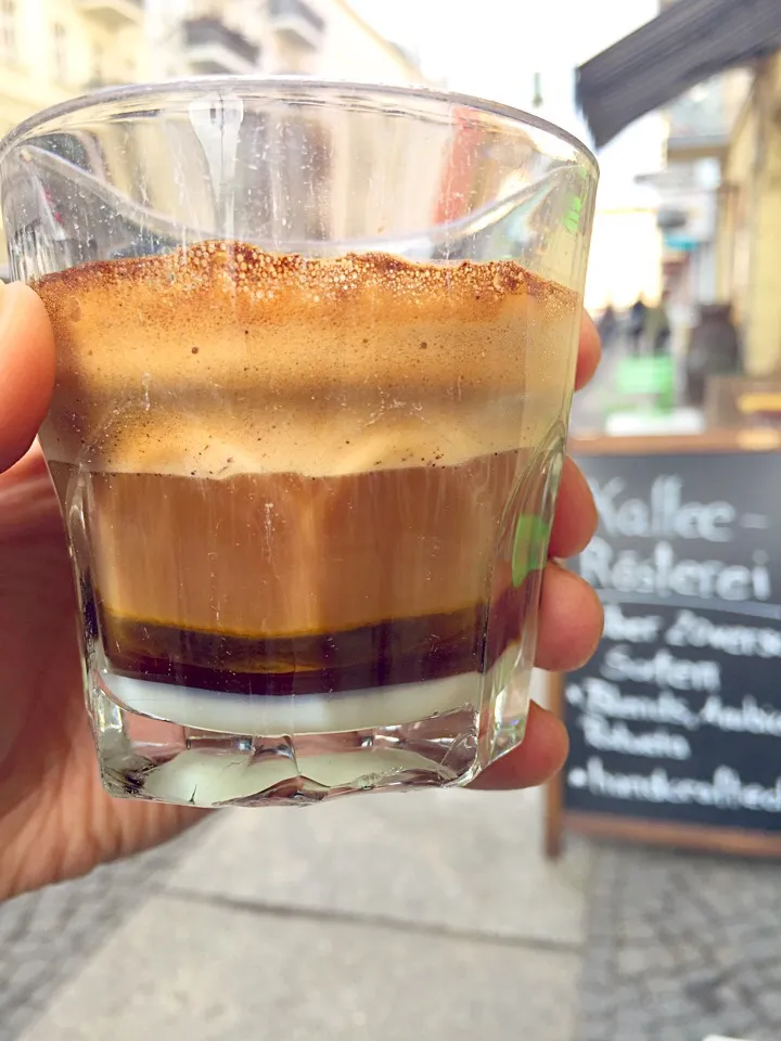 Snapdishの料理写真:cortado kaffee|平兵『Hippey』さん