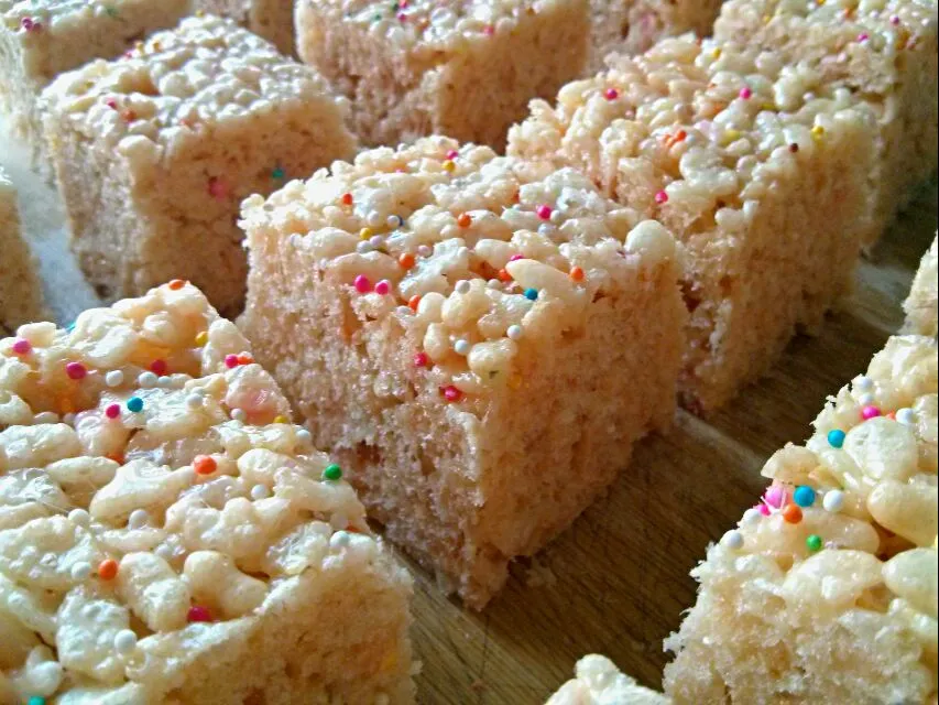 Krispy rice treats|Julie Tranさん