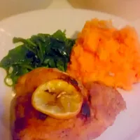 crispy lemony chicken, sweet potato mash and sauteed spinach|kristyn Krausmannさん