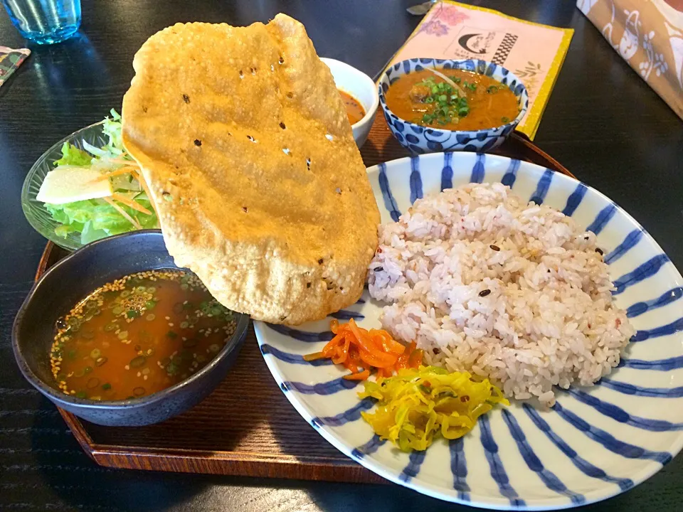 秋月『筑前インド 月と亀』で、カレーランチ|コージ💫さん