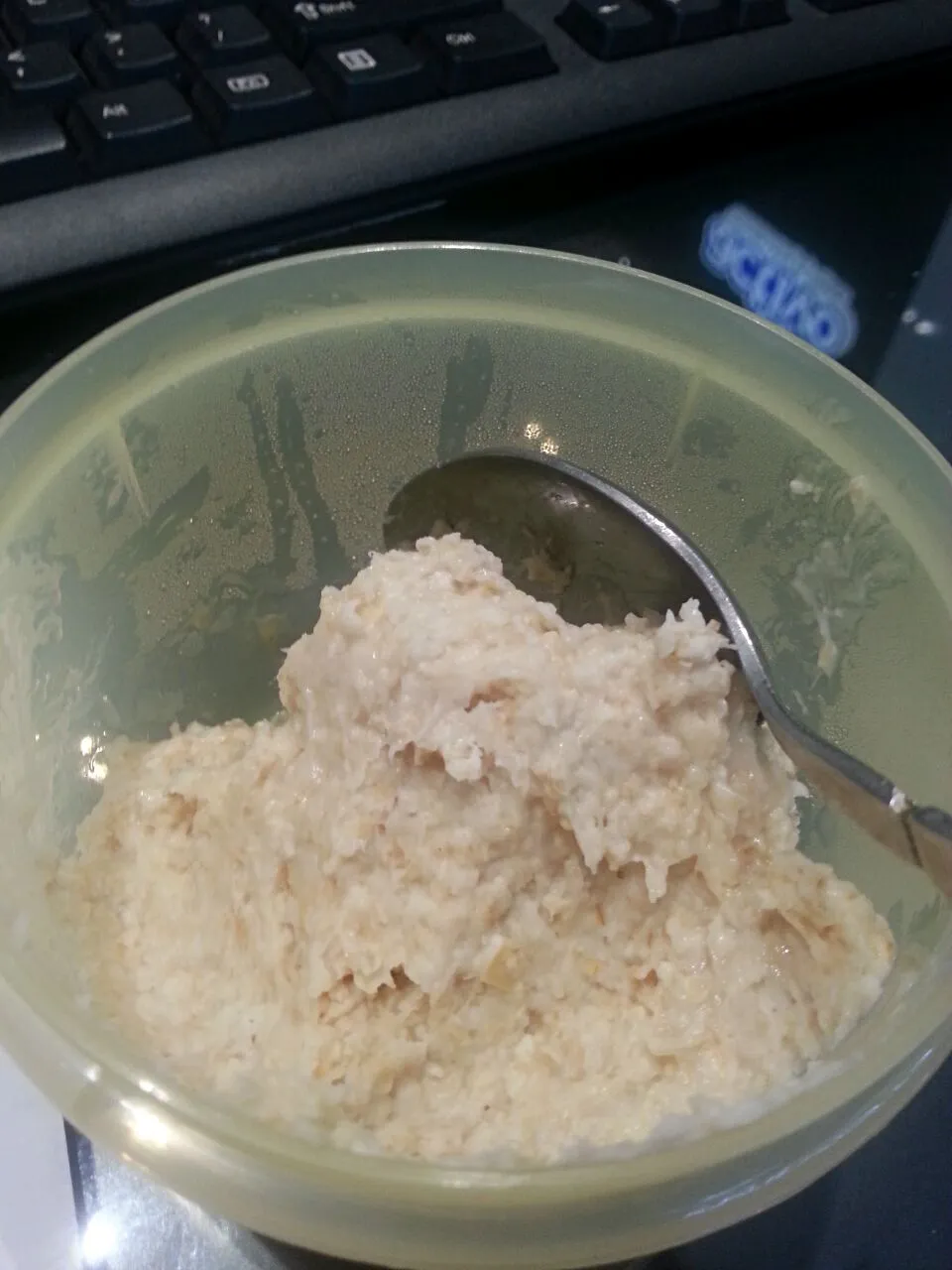 Snapdishの料理写真:oatmeal for breakfast|Izni Arifah Shuibさん