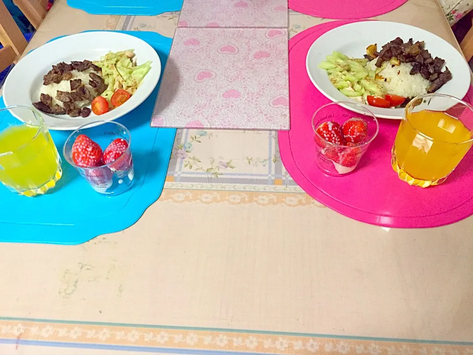 my kids lunch for today...|HuRt Saradponさん