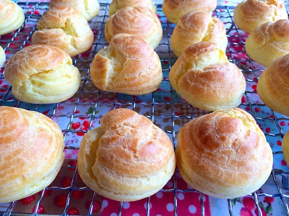 Snapdishの料理写真:Choux Pastry|Trish Wongさん