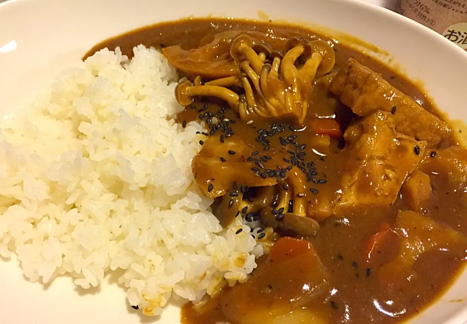 Snapdishの料理写真:根野菜ときのこの和風カレー|Kenji Someyaさん