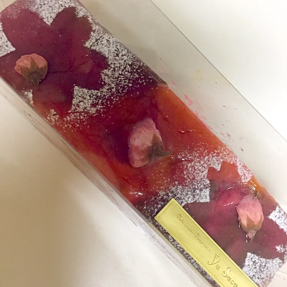 Snapdishの料理写真:桜のケーキ|eriiiさん