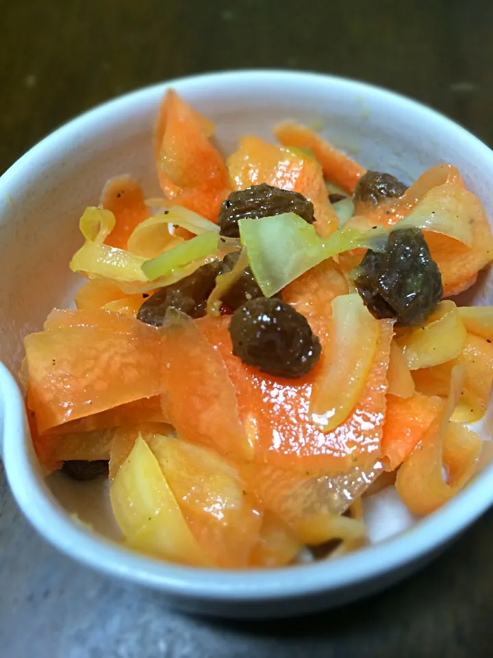 Salade de carottes râpées with salt lemon;)|aястасияさん