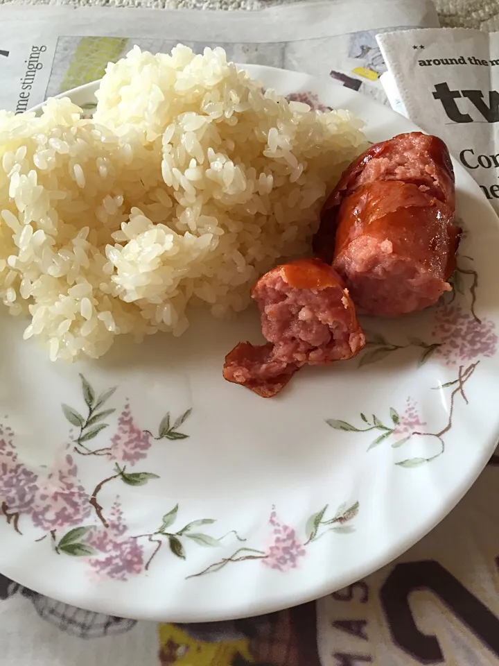 Sticky rice and sausage 3/29|Didi Duangさん