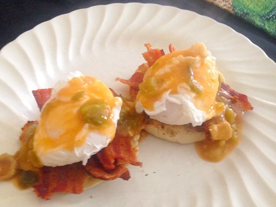 Poached eggs with green chili|Crystal DeBoerさん