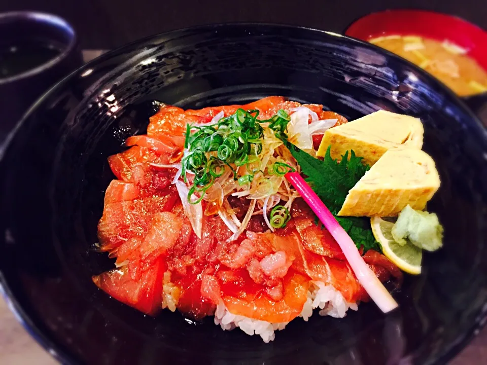 マグロのユッケ丼🐟|mie 미에 मिएさん