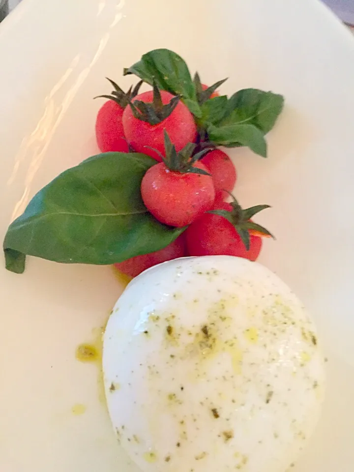 Burrata cheese|sgさん