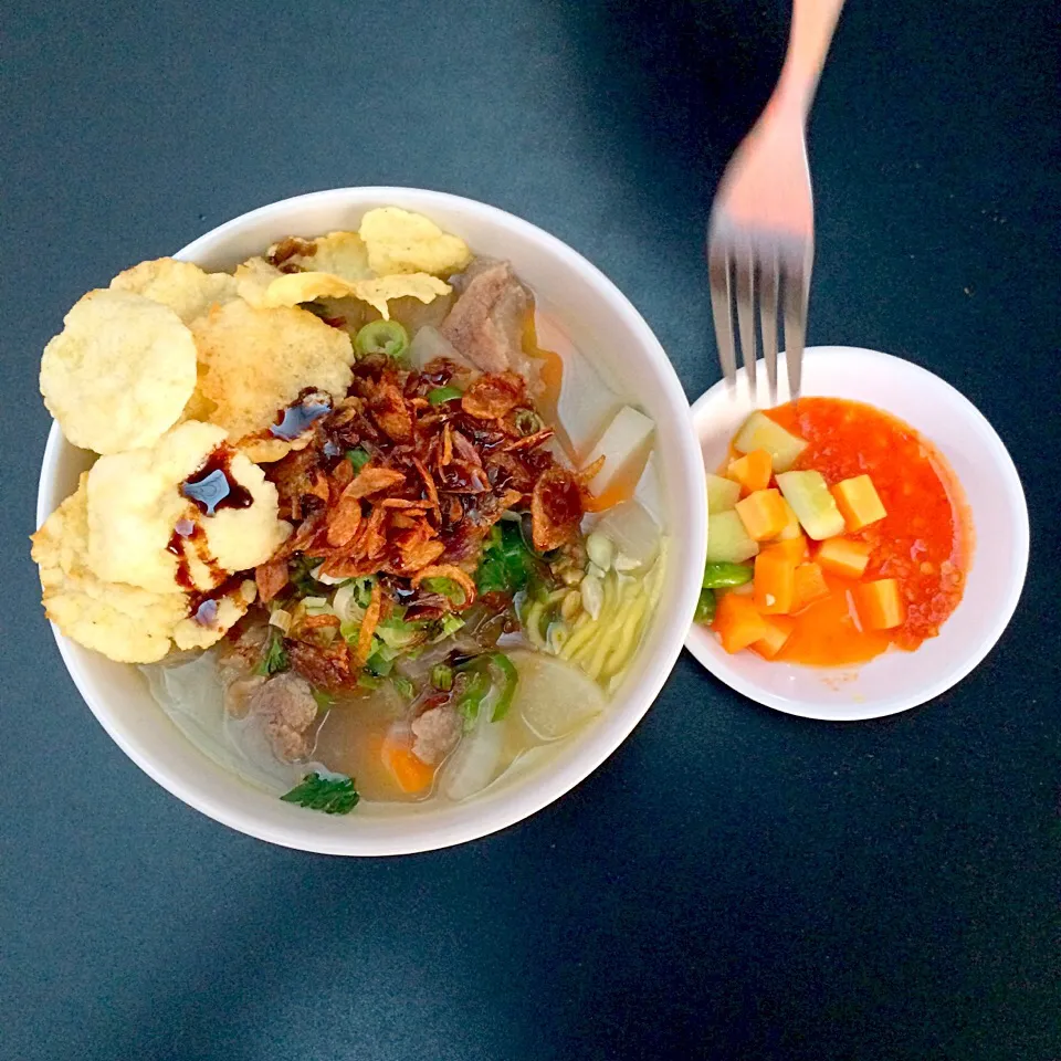 Soto mie dapur nonee|lie tjen foenさん