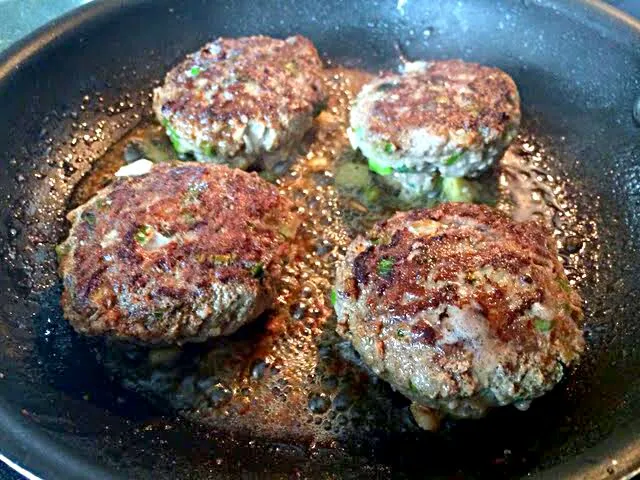 Snapdishの料理写真:#Hamburger Patties for My Lil Foodie Princess After School #Snack/Teatime 😋 💯 😋 #Beef #Pork #Meat/Poultry #Main dish ❤|Alisha GodsglamGirl Matthewsさん