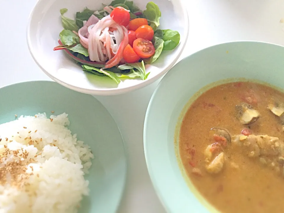 Chicken and mushroom coconut curry, surimi salad sesame dressing and white rice|morikumiさん