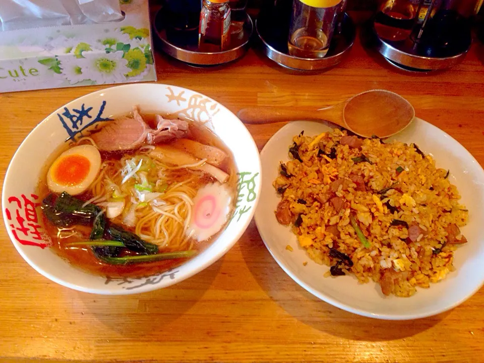 行者ニンニクチャーハン&ラーメン|草津の屋台　トタン家さん