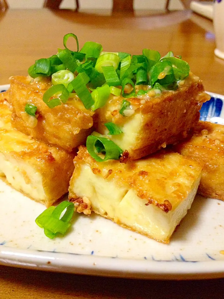 まいりさんの料理 厚揚げのピーナッツマヨ焼き💕旨旨~|まいりさん