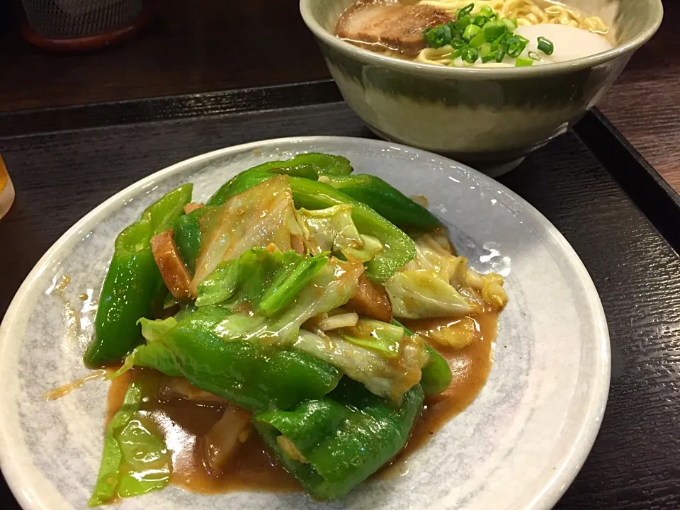 Snapdishの料理写真:島ししとうの味噌炒め定食|マハロ菊池さん