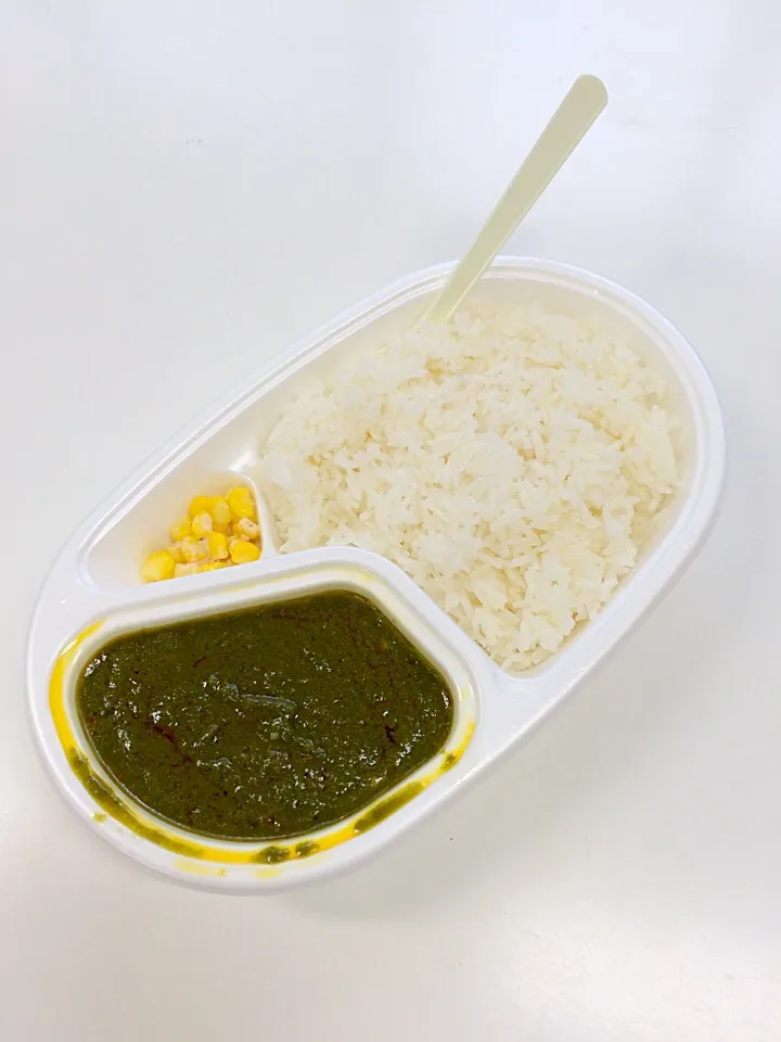 インディアンレストラン カナのほうれん草ととうふカレー弁当|青山米子さん