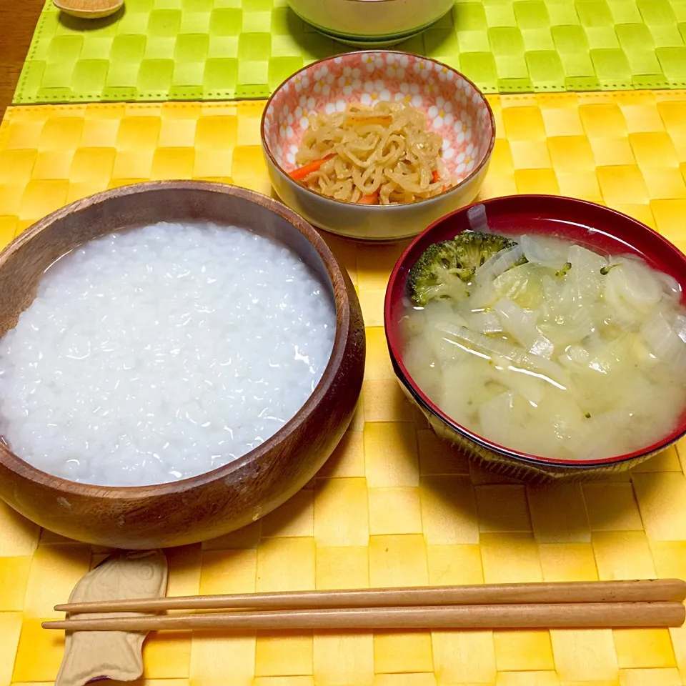 Snapdishの料理写真:切り干し大根の煮物、ブロッコリーと玉ねぎのお味噌汁、お粥さんにいかなごの釘煮|舐め子さん