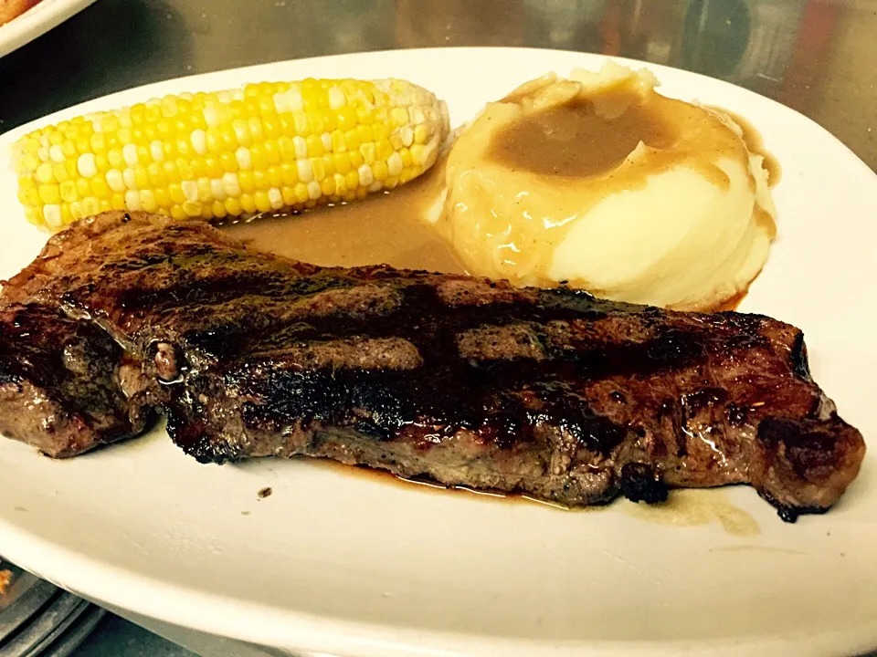 NY Strip by the ounce|Chef Ampさん