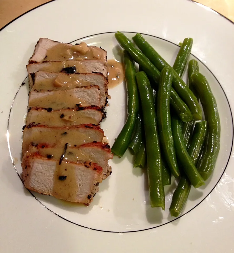 Pork in a Rosemary Sage Cream Sauce|Wildflourさん