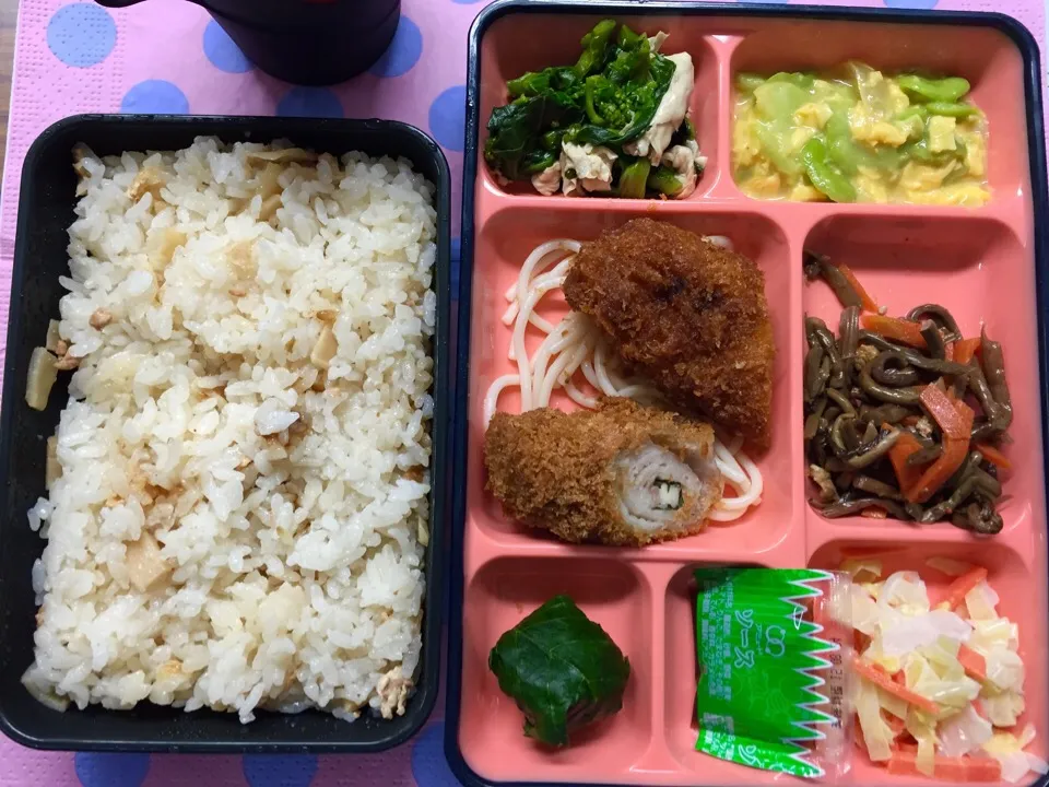 お昼🍱 お花見弁当🌸|Kojiさん