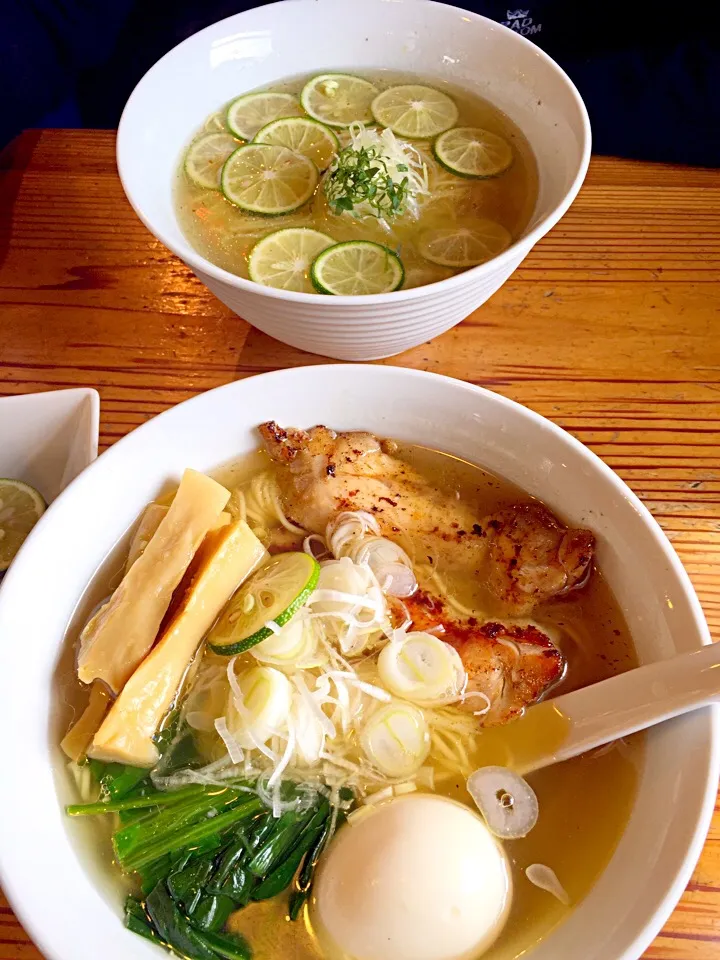 Snapdishの料理写真:とり塩ラーメンとすだちラーメン|ｍi-koさん