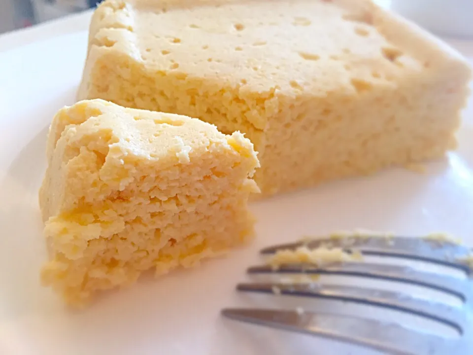 Tofu used Chiffon cake (Low Carb)|Rinaさん