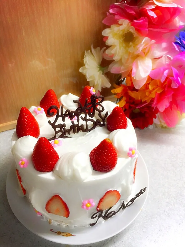 シフォンの苺ショートbirthdaycake✿|azusa'A'徳田 梓さん