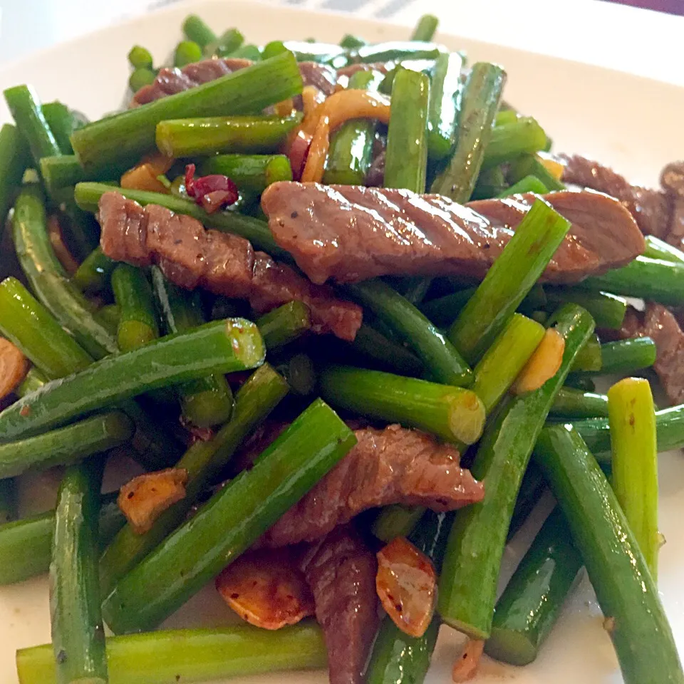 Beef n garlic shoot w oyster sauce Chinese|Rinaさん