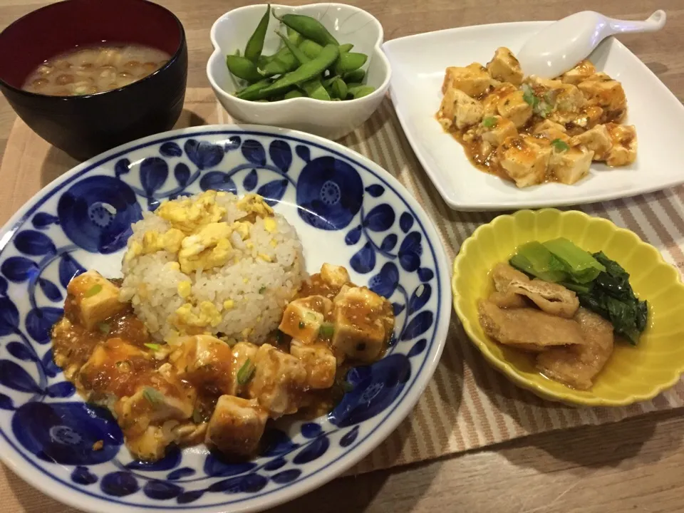 麻婆豆腐チャーハン・油揚げ小松菜の煮浸し・枝豆・大根なめこ味噌汁|まーままさん