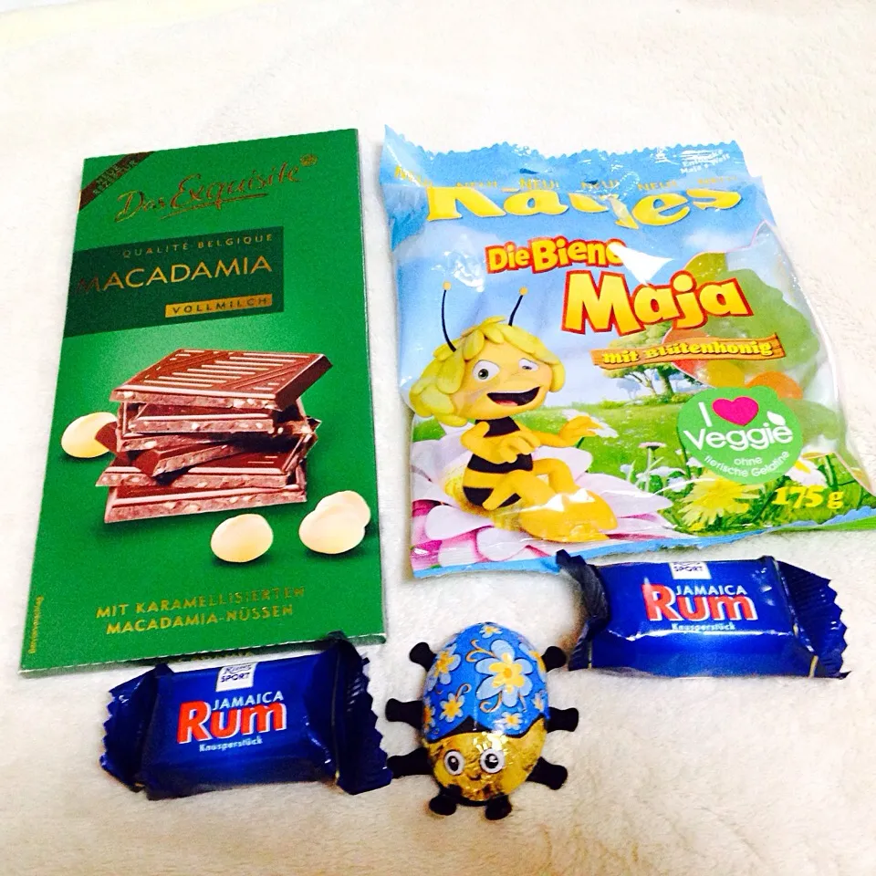 From Germany.. Chocolate.. April 1/2015 received. Just unbox April2/2015. Tyvm Sandra|Deana/Akinaさん