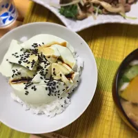 Snapdishの料理写真:枝豆豆腐ご飯|Kimura Okudaさん