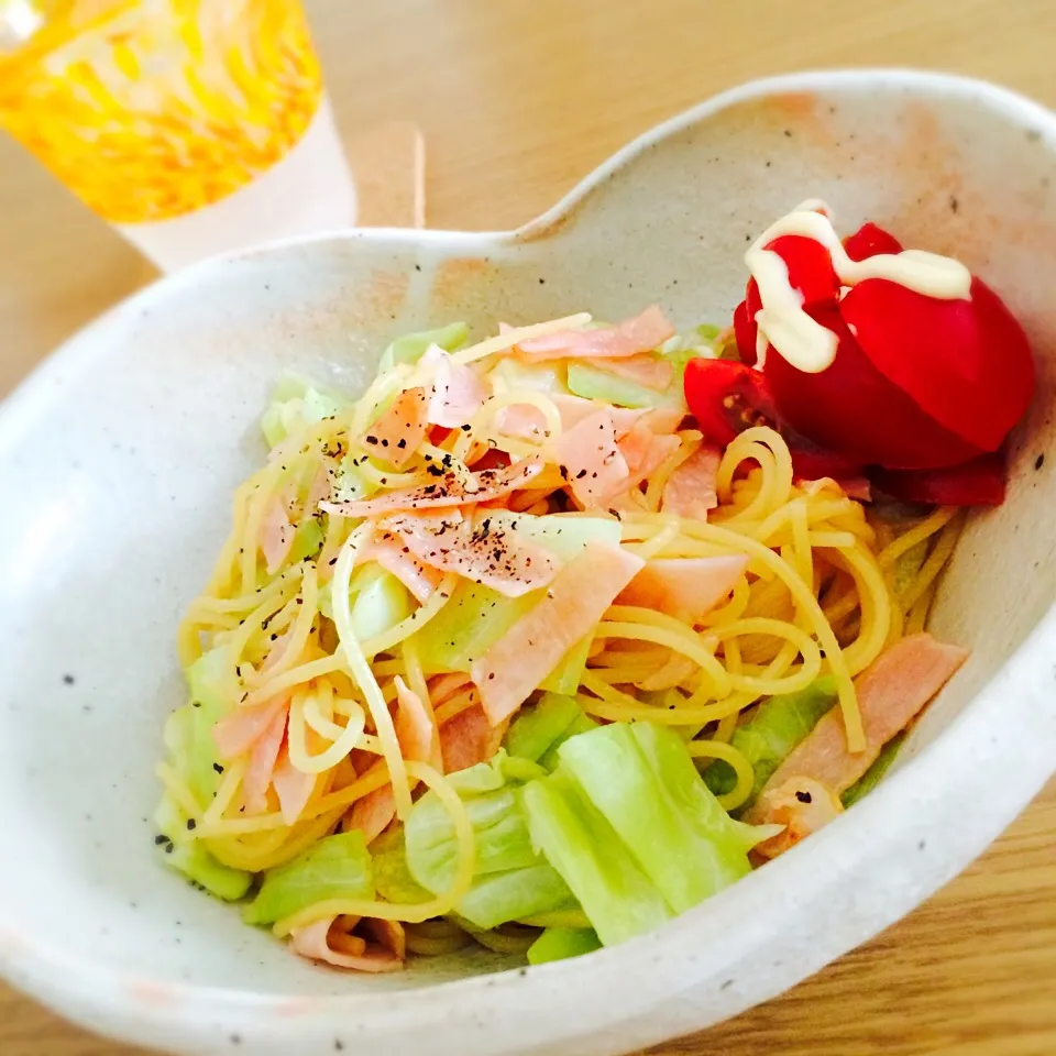 Snapdishの料理写真:春キャベツとハムの和風パスタ|am_yさん