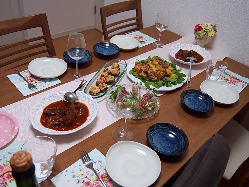 牛スネ肉の赤ワイン煮込み☆しいたけエビ詰☆豆苗生ハム巻き☆鶏肉じゃがいも香草焼き☆|Milfeliceさん