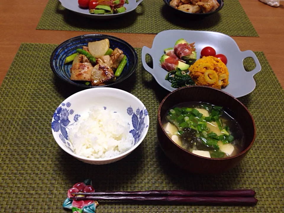 鶏肉とカブのバター焼き☆かぼちゃサラダ☆アボカド生ハム巻き☆お味噌汁☆|Milfeliceさん