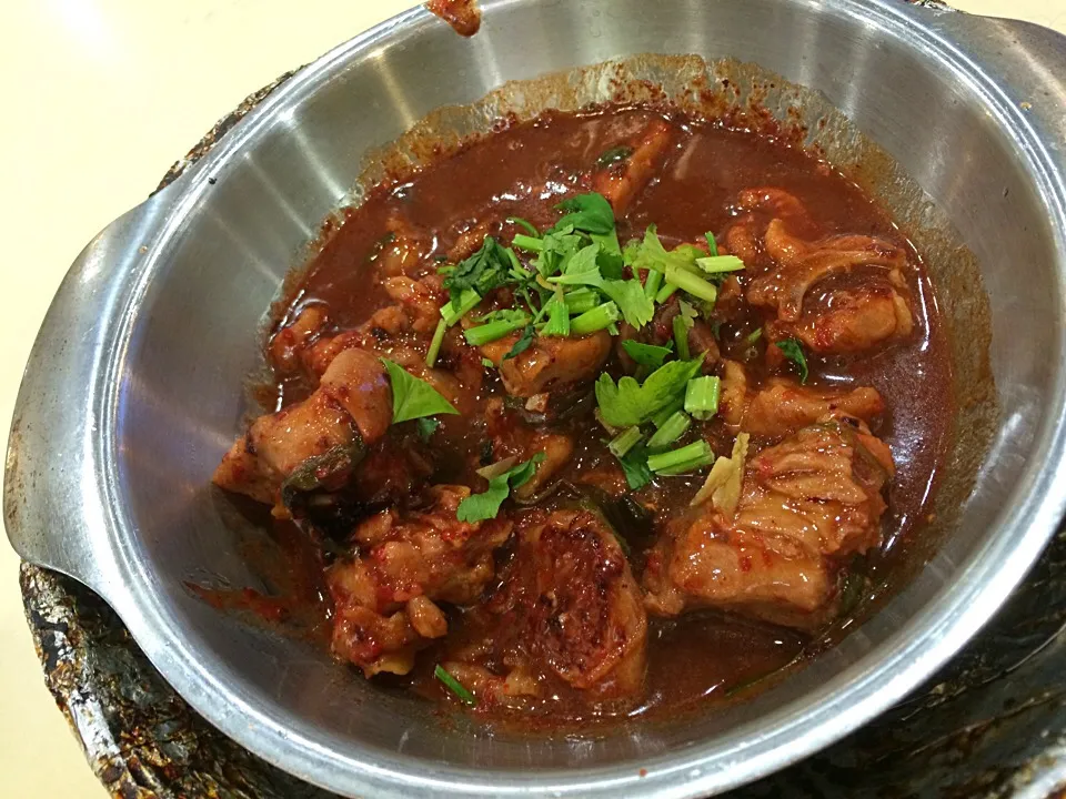 Red wine chicken|Ong Sor Fernさん