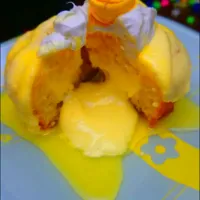 Snapdishの料理写真:cupcake with lemon sauce 🍋|abeer abo bakrさん