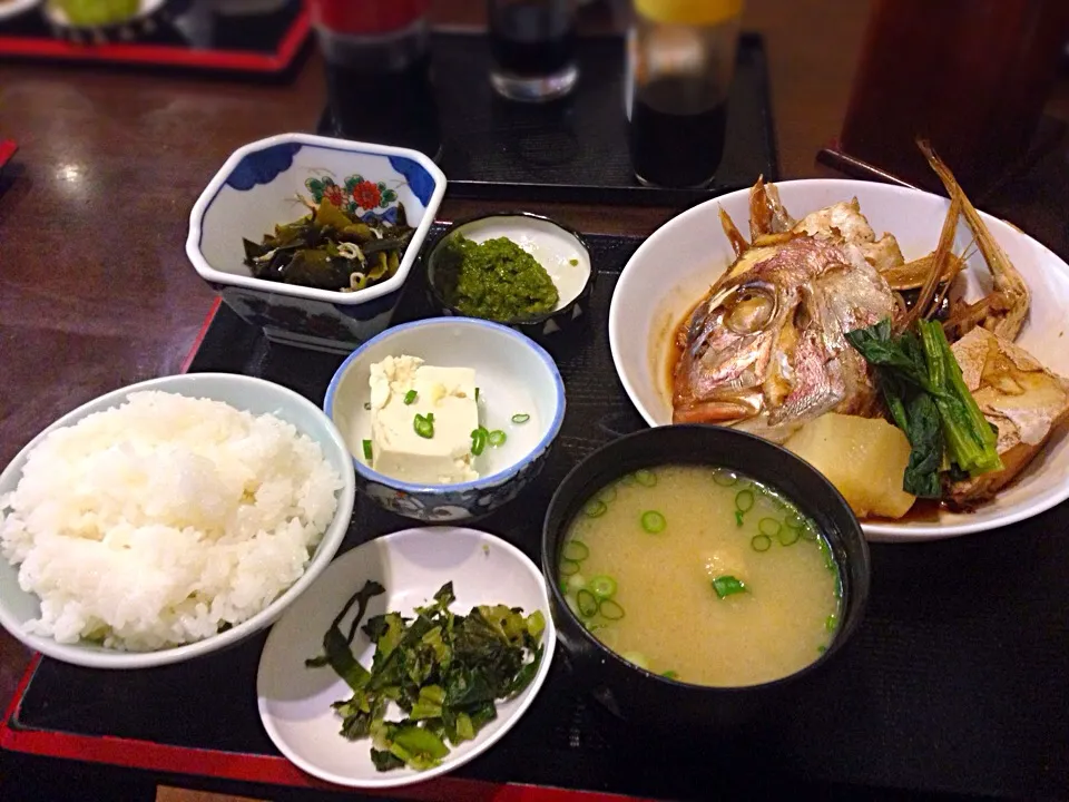 あら炊き定食 Stewed fish trimmings|Funky Chefさん