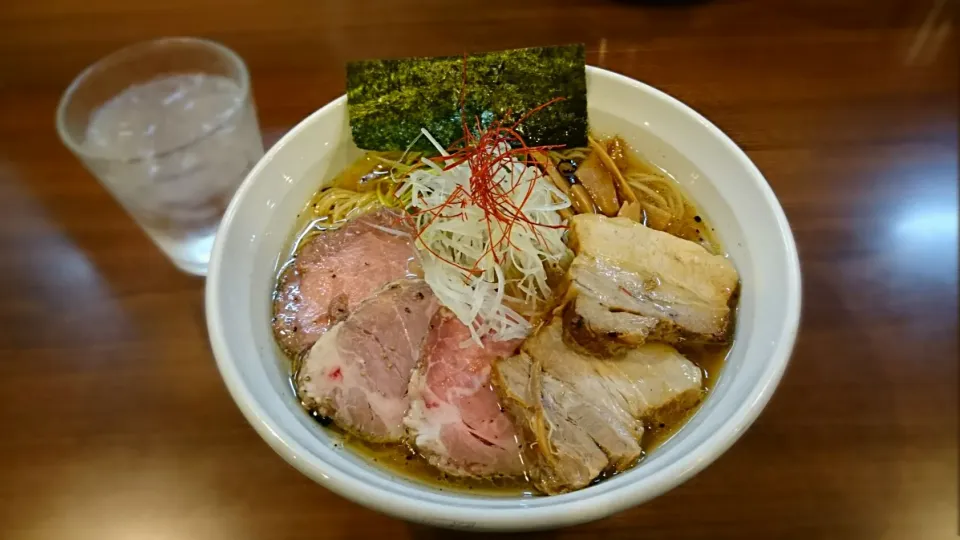 麺や真登 鶏だし醤油チャーシュー中盛り|ミナミ ヒロヤさん