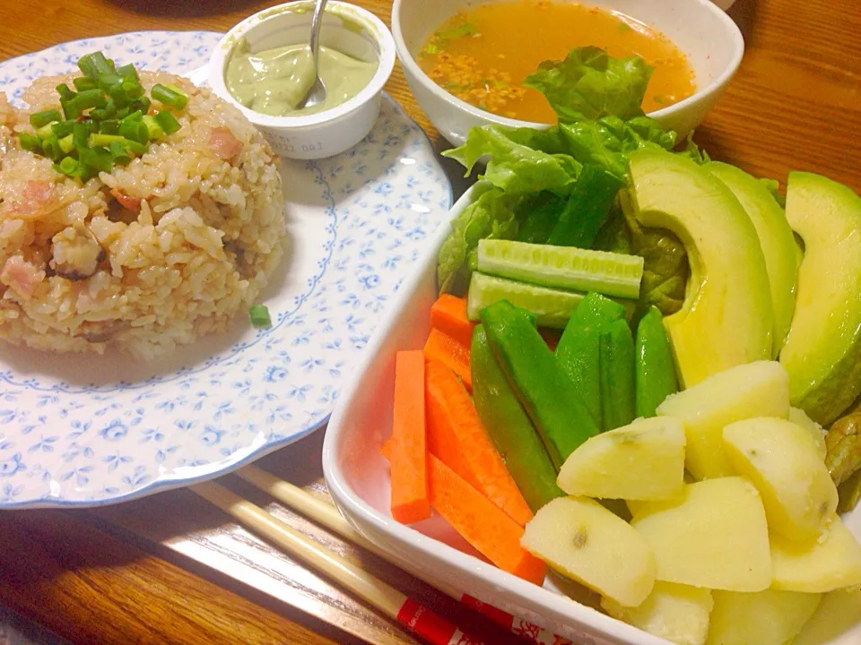 バーニャカウダ 舞茸チャーハン 春雨スープ|さほさん