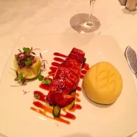 Snapdishの料理写真:Salmon with mash ❤️❤️|Dipuo Sekhotoさん