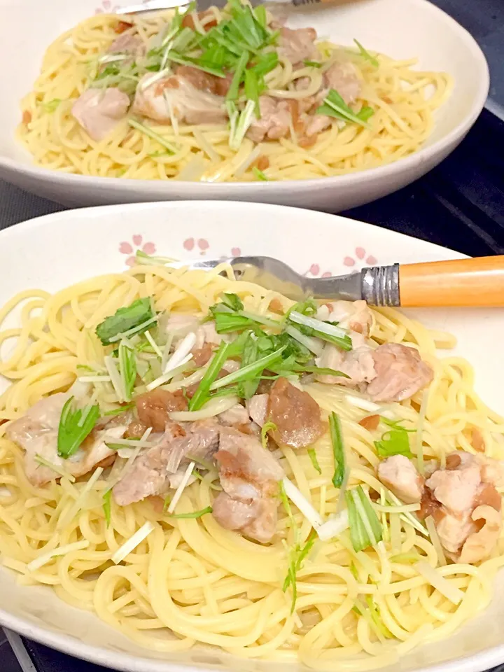 Snapdishの料理写真:めざましテレビ ヘルシータイム きゃりーぱみゅぱみゅの梅干しと鶏肉のパスタ|ponnaoさん