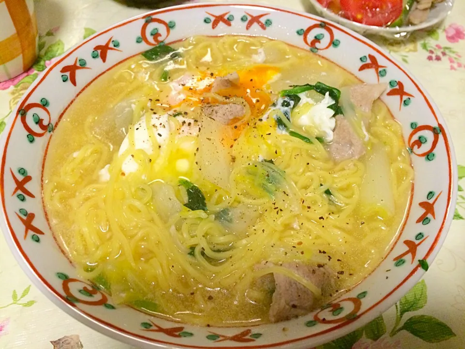 蟹味噌煮込みラーメン😋🍜とろーり半熟玉子も煮込んで🍳|♥️さん