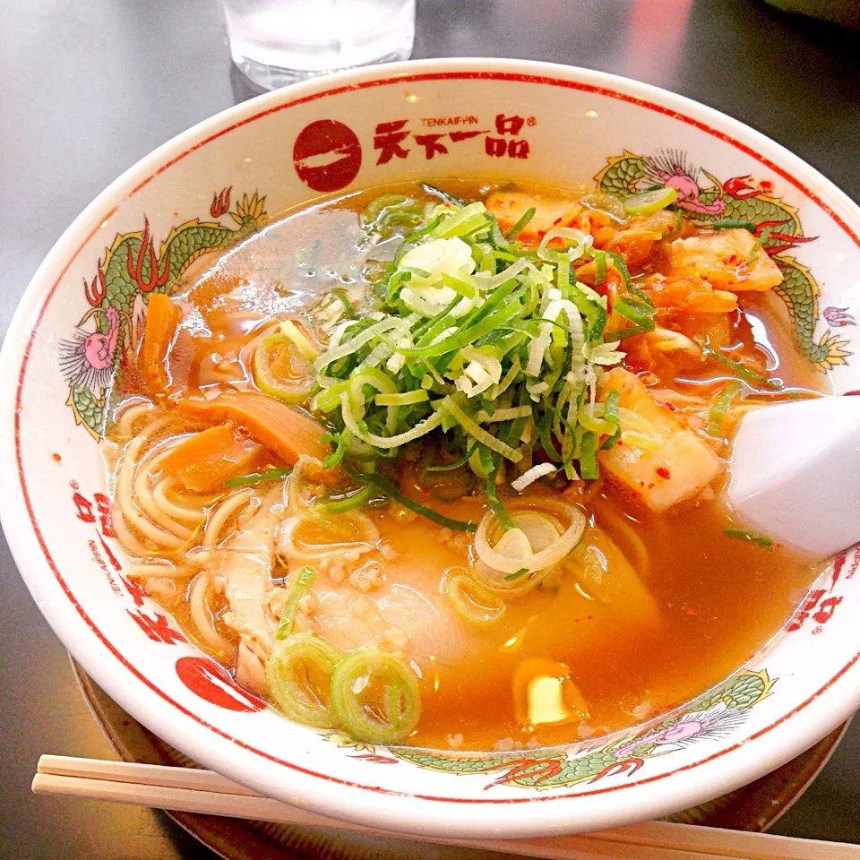 Snapdishの料理写真:天下一品 キムチラーメン アッサリ🍴|しのてらさん