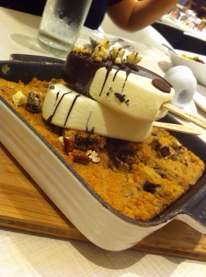 Cookie Dough Skillet|Alyssa Oliverさん