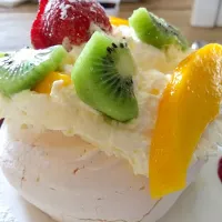 Snapdishの料理写真:Pavlova|FuzzY LiNaさん