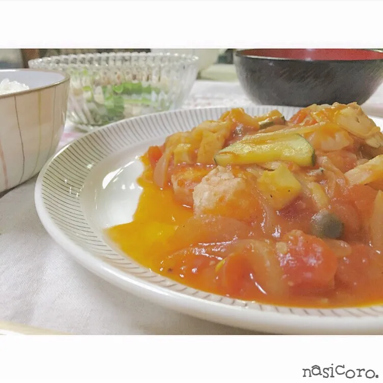 鮭と野菜のトマト煮|なしころさん