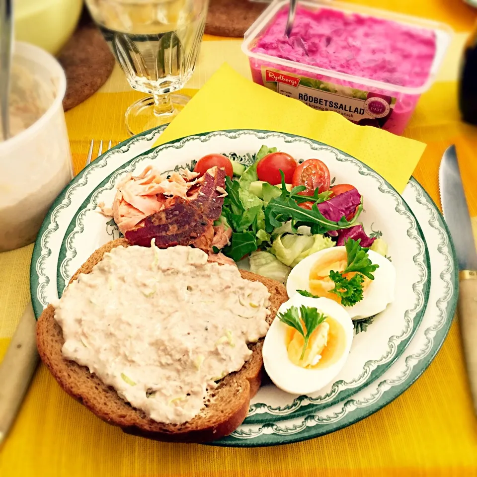 Snapdishの料理写真:Påskbordsmat ^^*|Rebecca Havrefrasさん